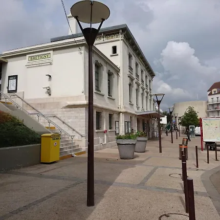 Maison Rdc Et Confort Proche Gare, Parking Prive, Climatisation, 1 Chambre, Capacite 4 Apartment