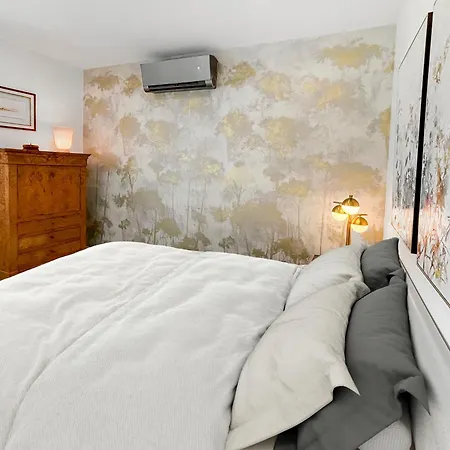Maison Rdc Et Confort Proche Gare, Parking Prive, Climatisation, 1 Chambre, Capacite 4 Apartment