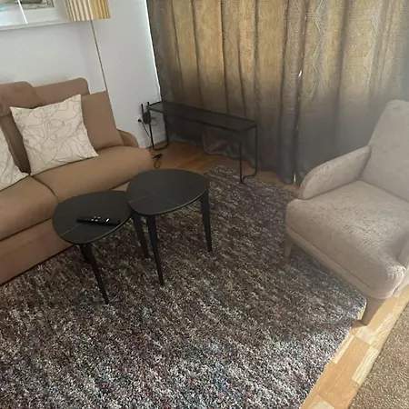 Apartment Maison Rdc Et Confort Proche Gare, Parking Prive, Climatisation, 1 Chambre, Capacite 4 *